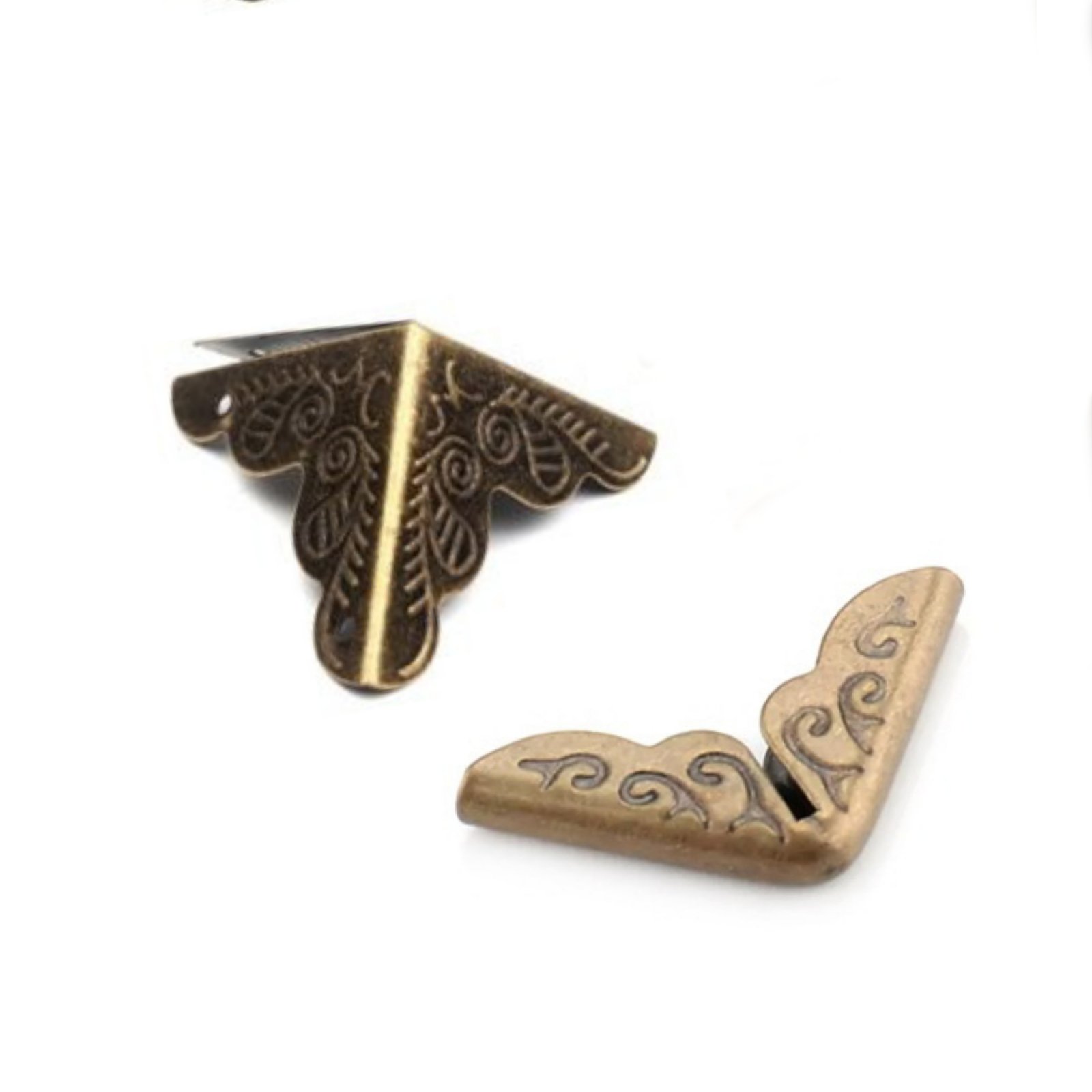 Уголки декоративные