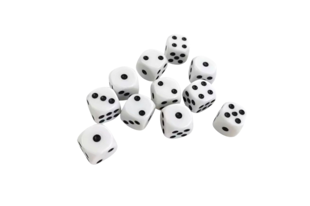 Кости игральные акриловый 12х12мм белые